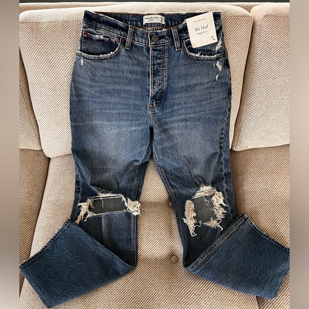 NWT Abercrombie & Fitch Dad High Rise Button Fly Distressed 27/4R Women’s